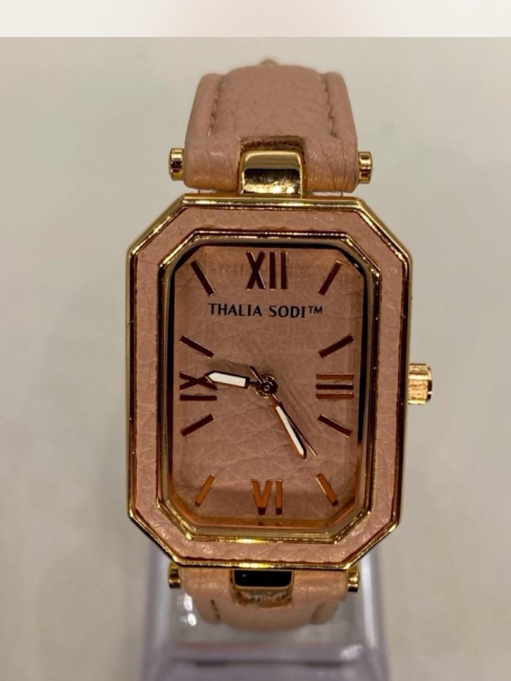 Luxury *** Thalia Sodi  ^^^ Plush Pink / Gold Rectangular ladies watch ***